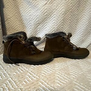 BareTraps Womens Augustina Brown Suede Winter Ankle Bootie Faux Fur Lined size 7